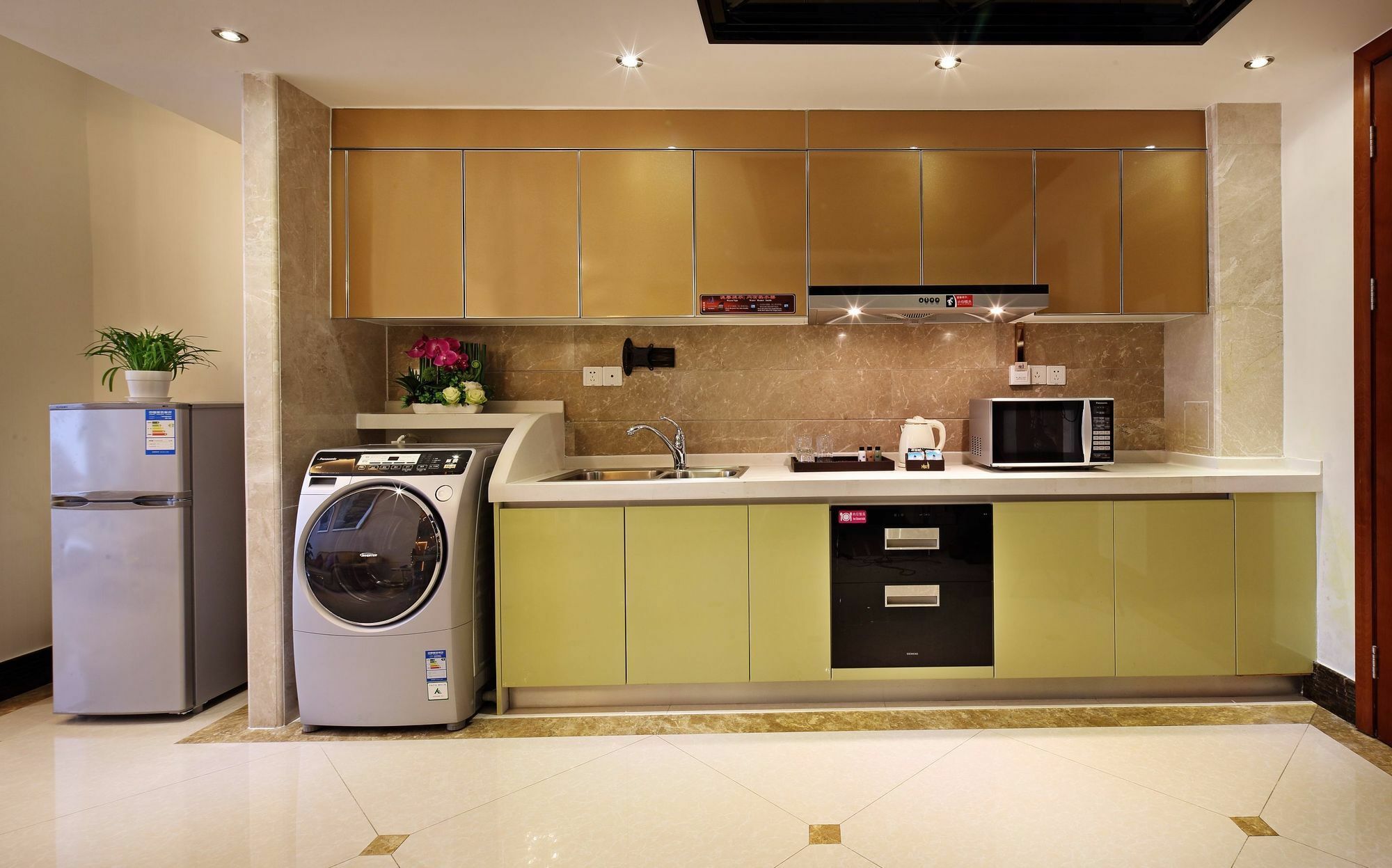 South & North International Apartment Guangzhou Exterior photo