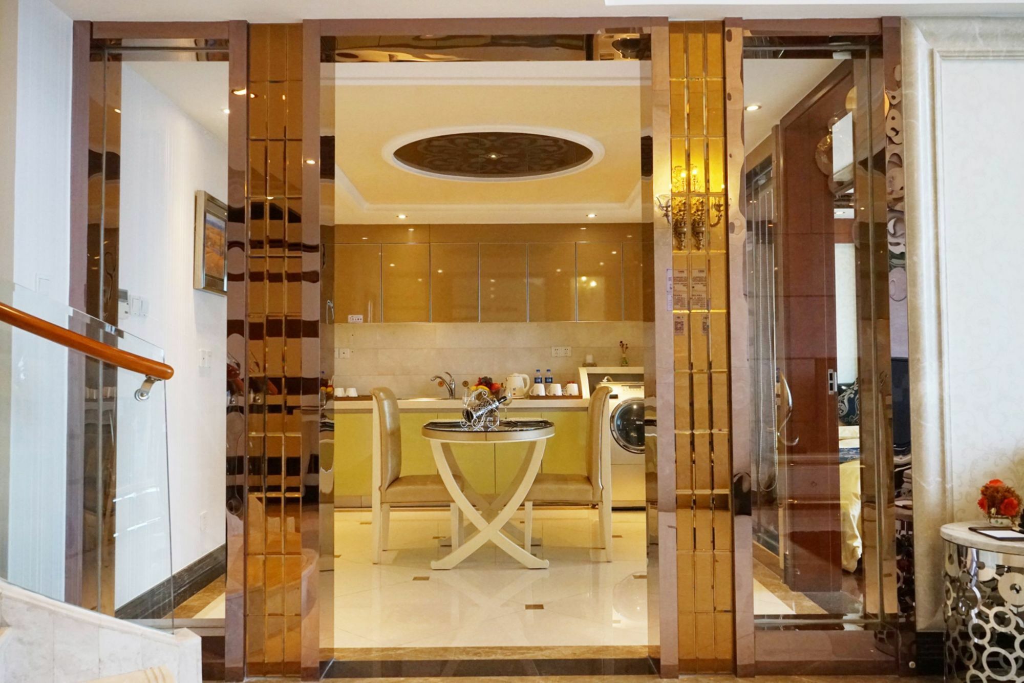South & North International Apartment Guangzhou Exterior photo